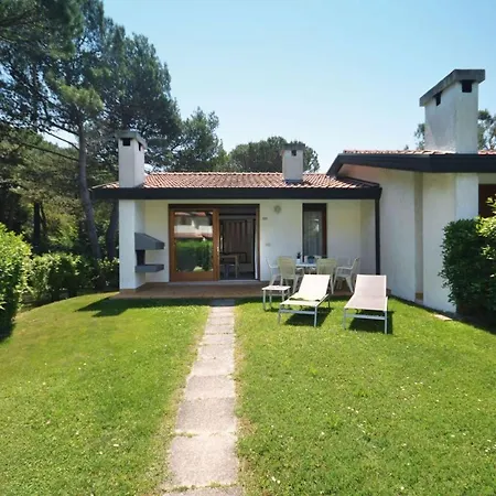 Villaggio Club Dei Pini Bibione Exterior photo