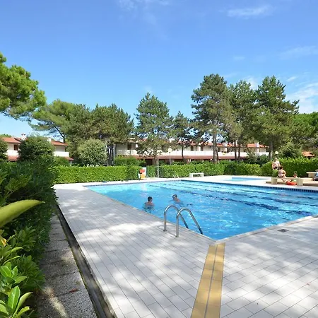 Villaggio Club Dei Pini Bibione Exterior photo