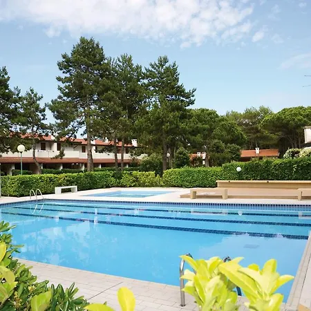 Villaggio Club Dei Pini Bibione Exterior photo