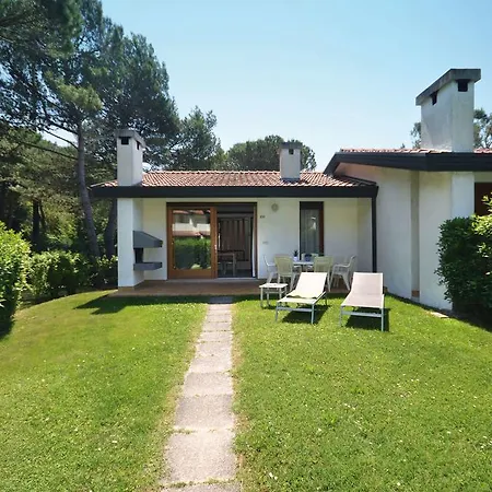 Villaggio Club Dei Pini Bibione Exterior photo